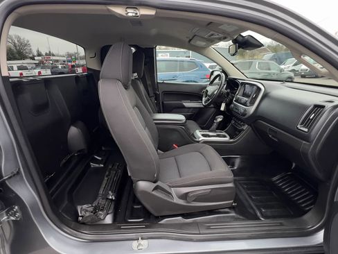 Used 2022 Chevrolet Colorado LT w/ Fleet Safety Package image 22
