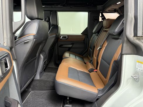 Used 2024 Ford Bronco Outer Banks image 21