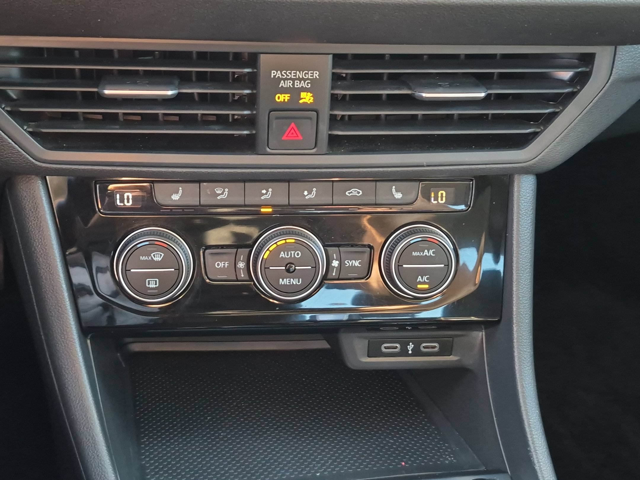 Used 2022 Volkswagen Jetta SE FWD image 23