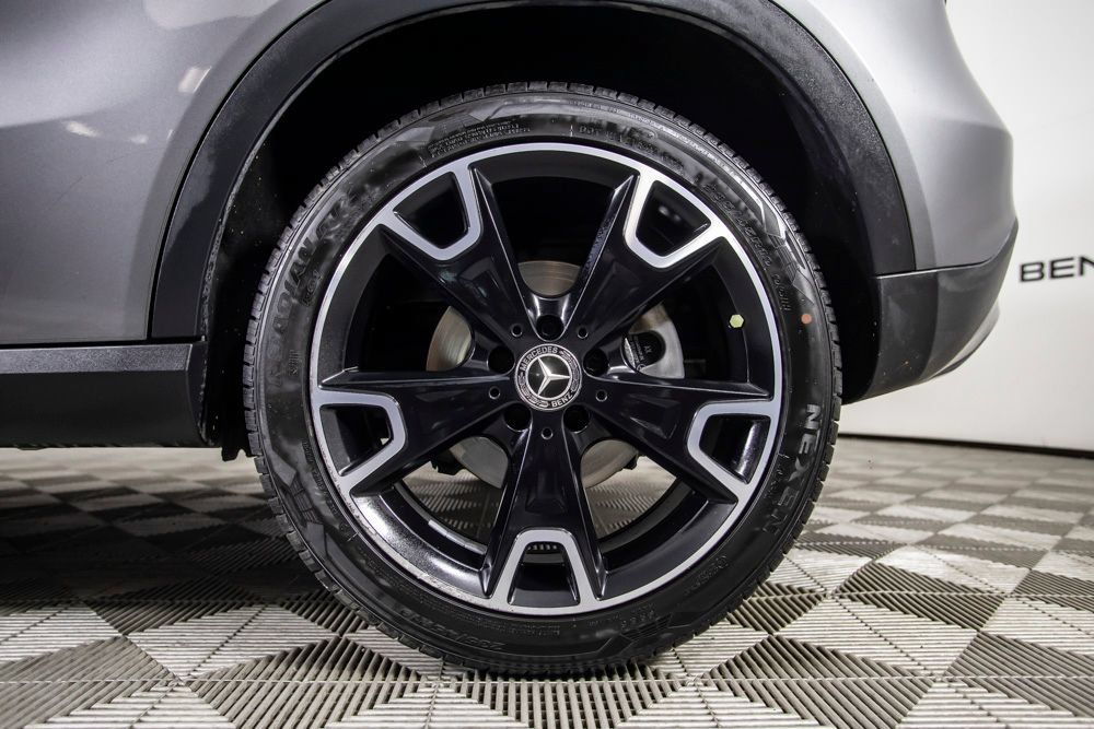 Used 2019 Mercedes-Benz GLA 250 4MATIC image 40
