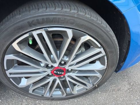 Used 2023 Kia Forte GT w/ GT2 Package FWD image 4