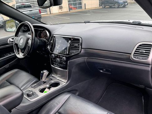 Used 2020 Jeep Grand Cherokee Limited AWD/4WD image 14