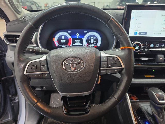 Used 2023 Toyota Highlander Platinum AWD/4WD image 14