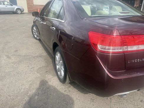 Used 2011 Lincoln MKZ w/ 102A Rapid Spec Order Code image 4