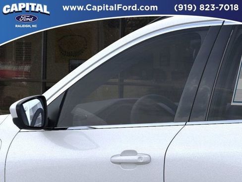 New 2025 Ford Escape SE w/ PHEV Premium Package image 20