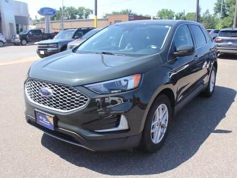 Used 2023 Ford Edge SEL image 11