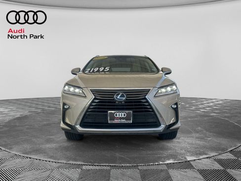 Used 2018 Lexus RX 350L Luxury w/ Accessory Package FWD image 8