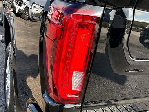 Used 2023 GMC Sierra 3500 Denali w/ Denali Ultimate Package image 33