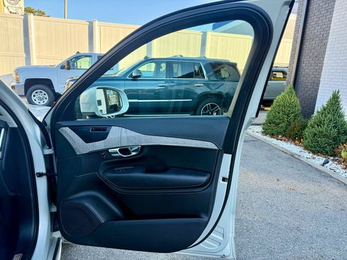 Used 2022 Volvo XC90 T6 Inscription w/ Advanced Package AWD/4WD image 25