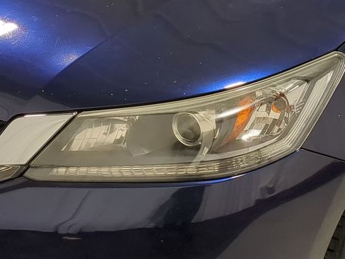 Used 2015 Honda Accord EX image 19