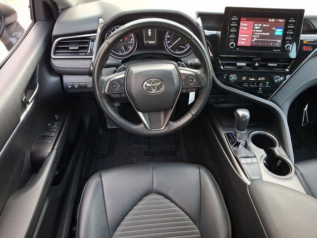 Used 2024 Toyota Camry SE FWD image 11