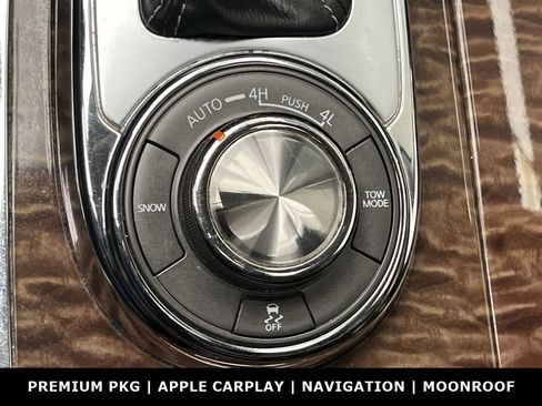 Used 2020 Nissan Armada SL w/ Premium Package image 18