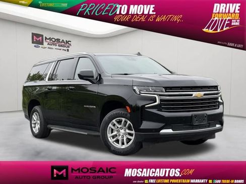 Used 2024 Chevrolet Suburban LT AWD/4WD image 1