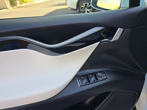 Used 2018 Tesla Model X 100D AWD/4WD image 13