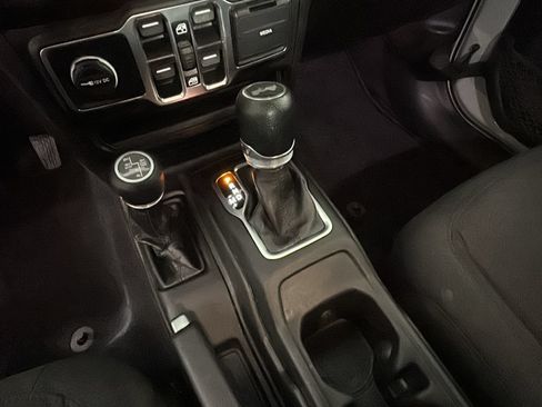 Used 2023 Jeep Wrangler Unlimited w/ Cold Weather Group AWD/4WD image 25