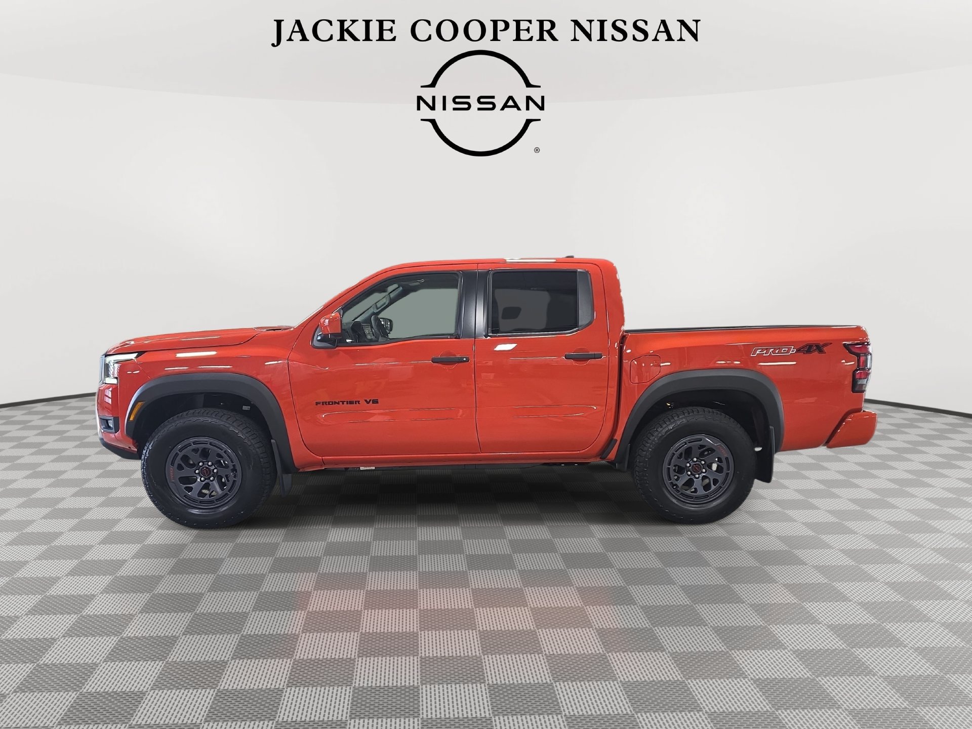 New 2027 Nissan Frontier PRO-4X w/ Pro Convenience Package AWD/4WD image 8