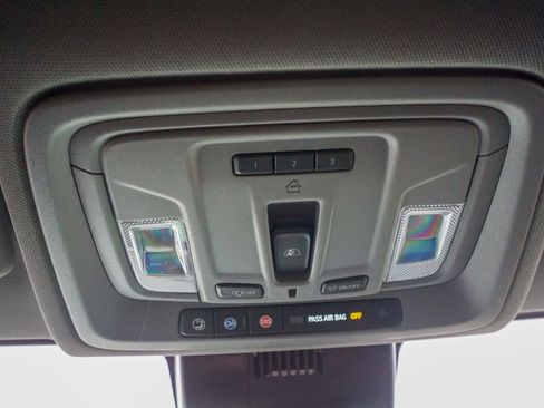 Used 2024 GMC Sierra 1500 SLT w/ SLT Premium Plus Package image 32