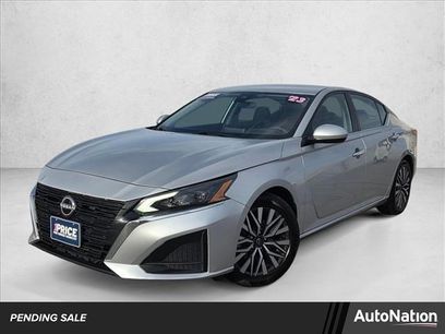 Used 2023 Nissan Altima 2.5 SV