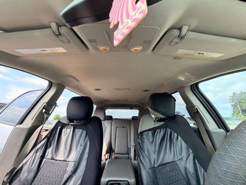 Used 2014 GMC Acadia SLE FWD image 31