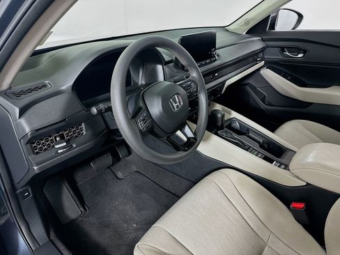 Used 2023 Honda Accord EX image 14