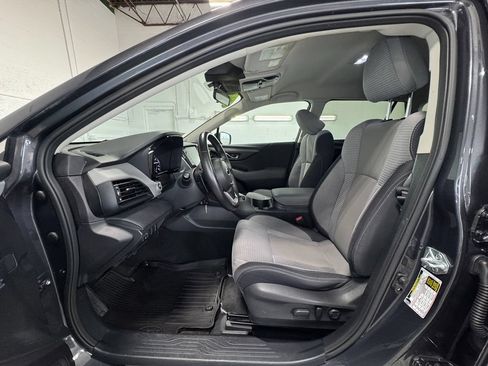 Used 2023 Subaru Outback Premium AWD/4WD image 12