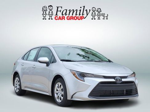 New 2026 Toyota Corolla LE image 2