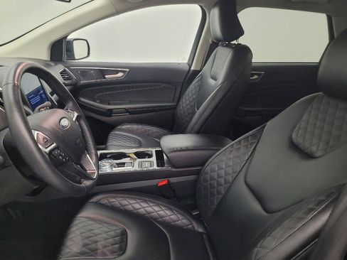 Used 2024 Ford Edge Titanium image 17