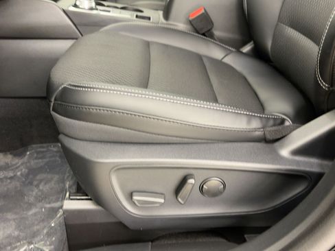 New 2026 Ford Escape SE image 11