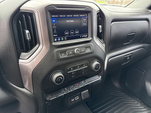 Used 2021 Chevrolet Silverado 1500 Custom Trail Boss image 16