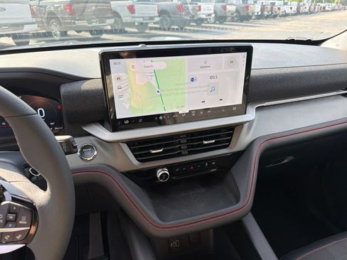 New 2026 Ford Explorer ST-Line w/ ST-Line Street Pack RWD image 18