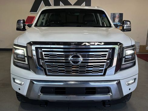 Used 2020 Nissan Titan SL w/ Moonroof Package AWD/4WD image 3