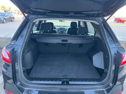 Used 2020 Chevrolet Equinox LS w/ LS Convenience Package image 16