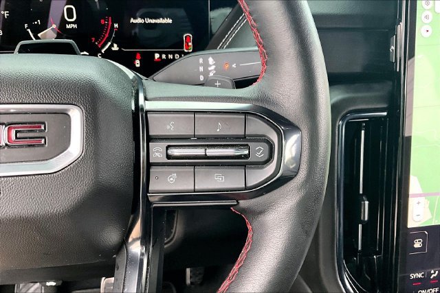 Used 2025 GMC Yukon AT4 Ultimate AWD/4WD image 12