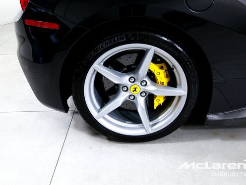Used 2018 Ferrari 488 GTB RWD image 26