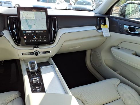 New 2026 Volvo XC60 B5 Ultra w/ Protection Package Premier image 10