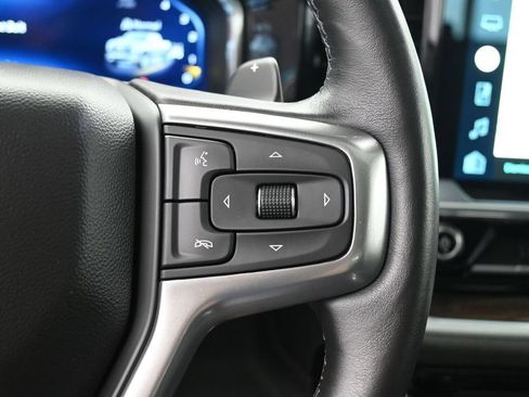Used 2022 Chevrolet Silverado 1500 RST AWD/4WD image 37