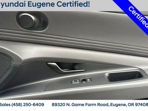 Used 2025 Hyundai Elantra SEL FWD image 22