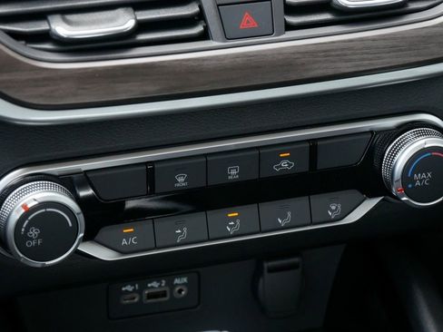 Certified 2024 Nissan Altima 2.5 SV image 21