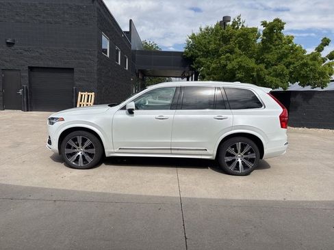 Used 2023 Volvo XC90 B6 Ultimate AWD/4WD image 2