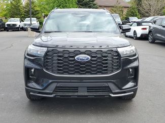 New 2026 Ford Explorer ST-Line w/ ST-Line Street Pack AWD/4WD video 2