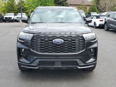 New 2026 Ford Explorer ST-Line w/ ST-Line Street Pack AWD/4WD image 2