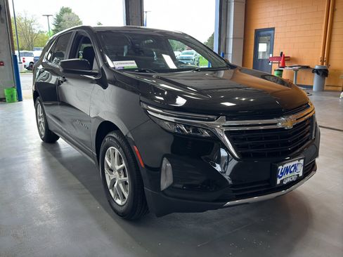 Used 2024 Chevrolet Equinox LT w/ LPO, Floor Liner Package FWD image 7