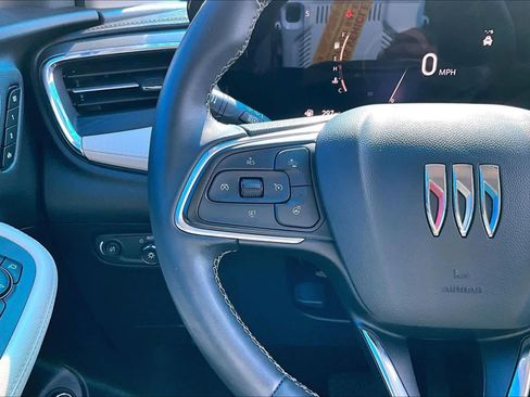 Used 2025 Buick Encore GX Avenir w/ Avenir Technology Package image 24