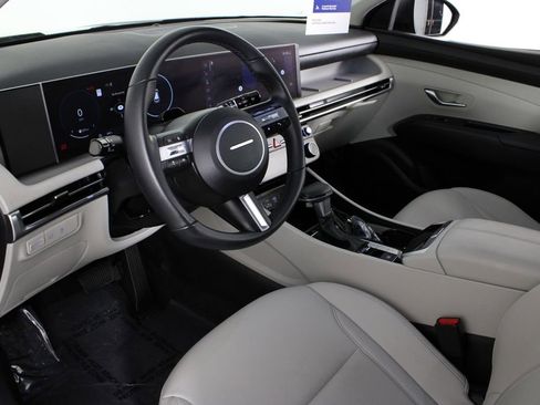Certified 2025 Hyundai Tucson SEL image 18