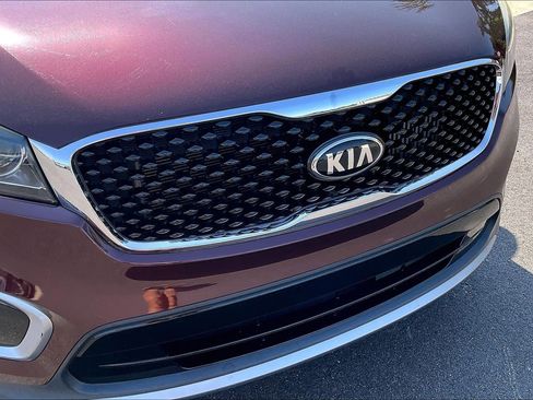 Used 2017 Kia Sorento EX FWD image 33