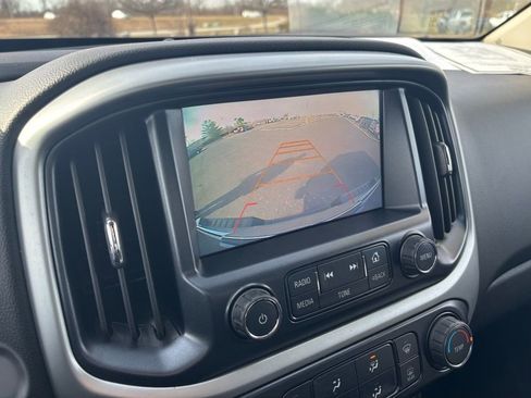 Used 2017 Chevrolet Colorado LT w/ LT Convenience Package image 32