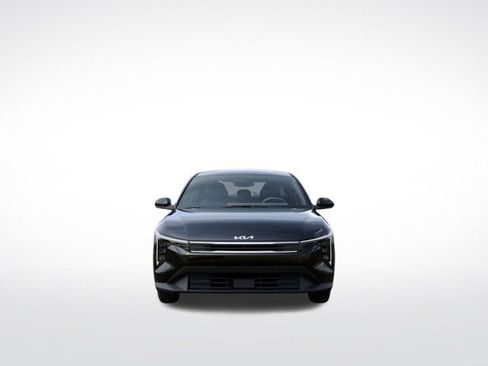 New 2026 Kia K4 LXS image 2