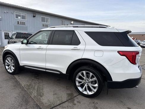 Used 2022 Ford Explorer Platinum w/ Technology Package AWD/4WD image 4