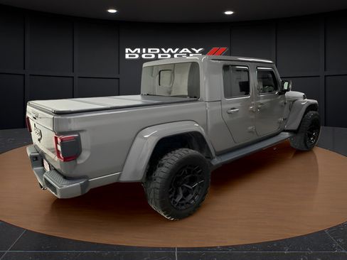 Used 2022 Jeep Gladiator Overland AWD/4WD image 3