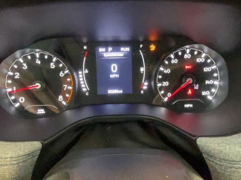 Used 2022 Jeep Compass Latitude FWD image 10
